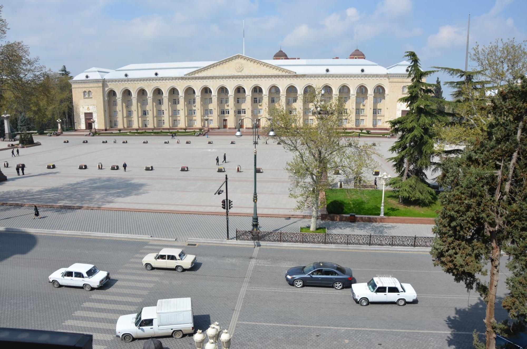 Ganja Hotel Экстерьер фото