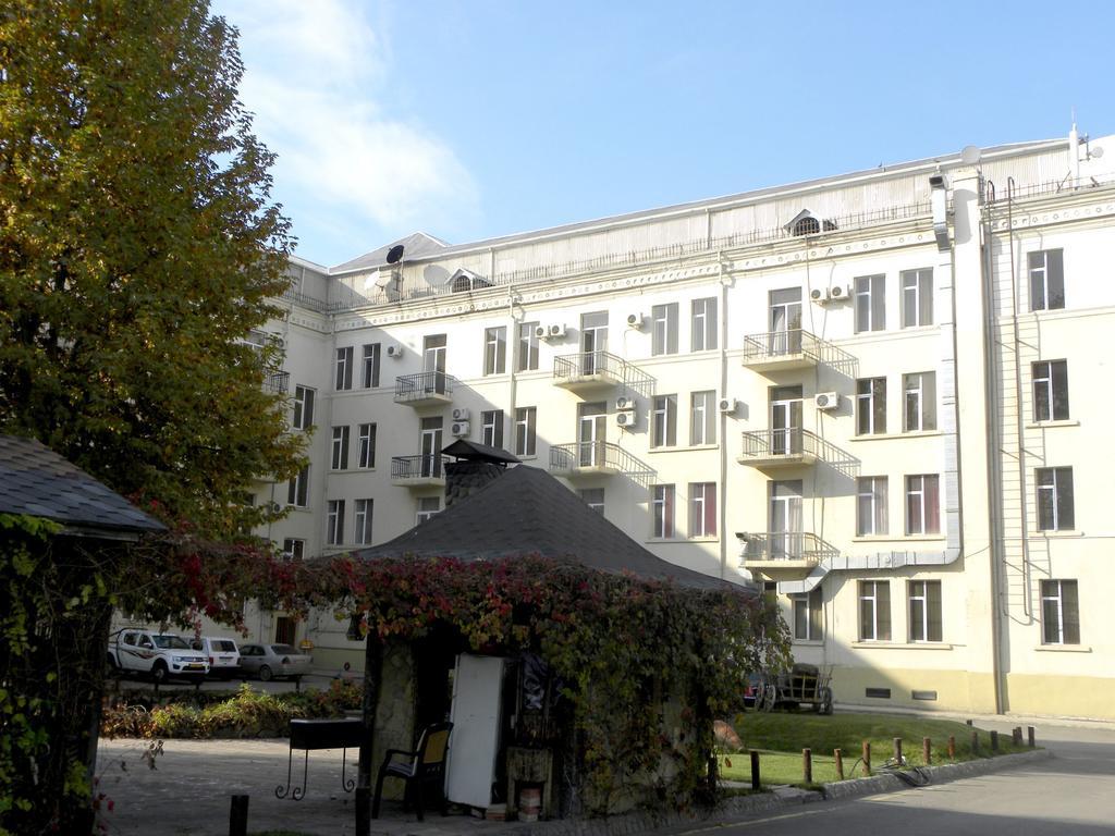 Ganja Hotel Экстерьер фото