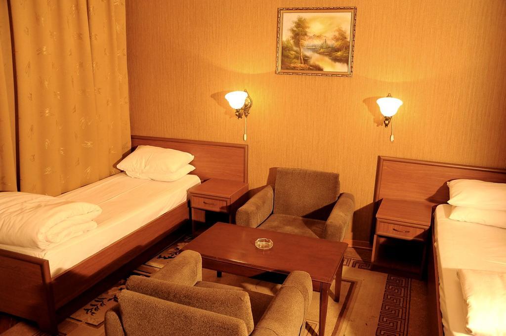 Ganja Hotel Экстерьер фото