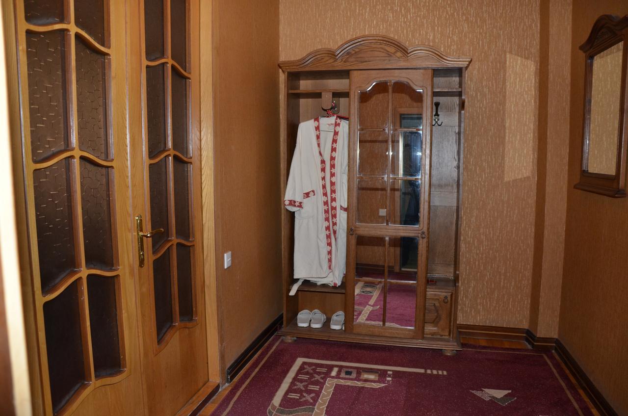 Ganja Hotel Экстерьер фото