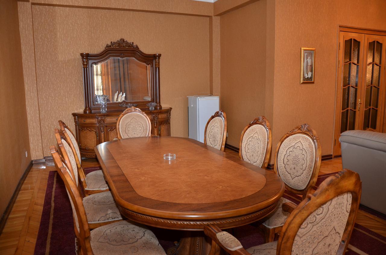 Ganja Hotel Экстерьер фото